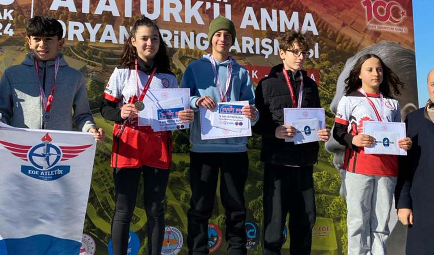 Bostanlıspor'dan 2 Şampiyonluk