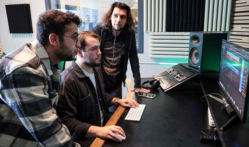 Çatı Bostanlı Stüdyo'da ilk tam kayıt