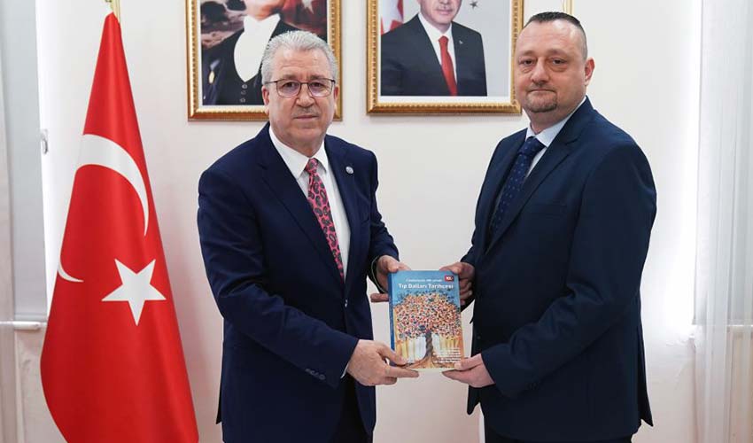 Cumhuriyetin 100. yılına özel kitaba katkı