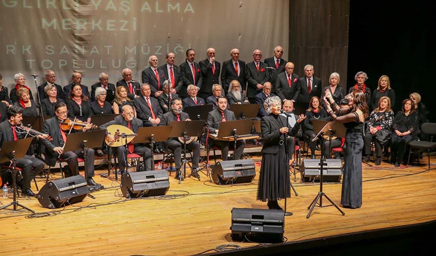 Bilge Çınarlar’dan Türk Sanat Müziği Konseri