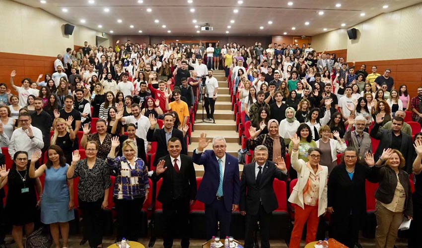 Yeni Medya ve İletişim Bölümü