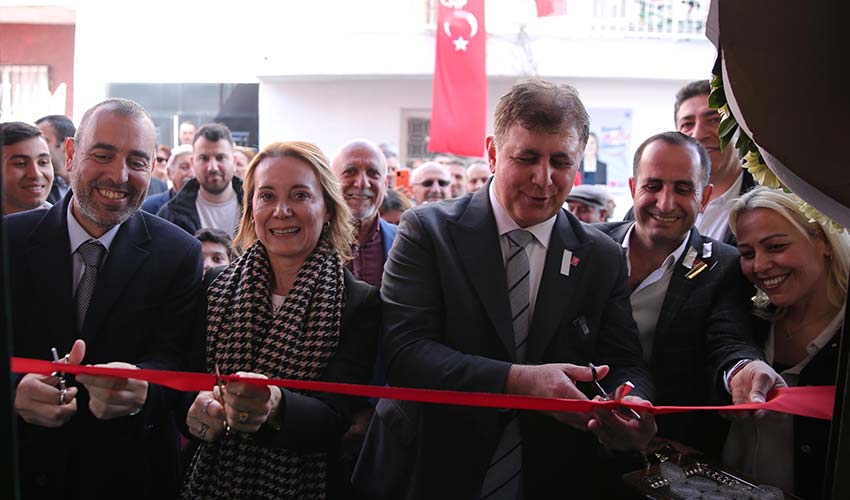 Hayata ranttan bakmıyoruz