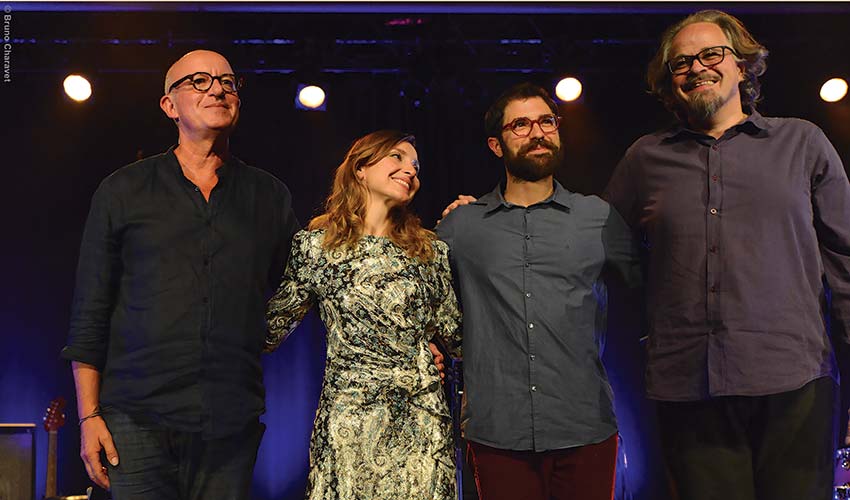 İzmir’e caz geldi