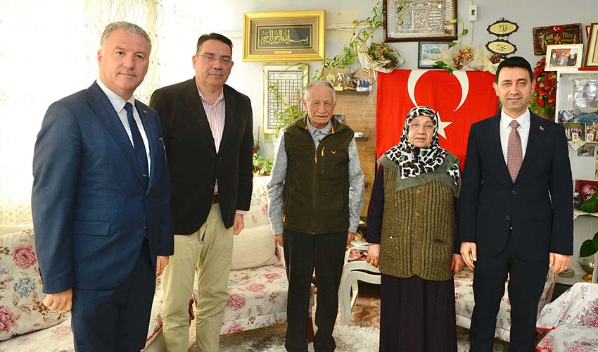 Önal, şehit ailelerini ziyaret etti