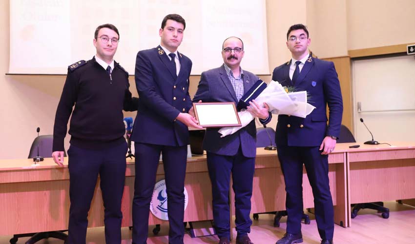 Çanakkale Kahramanları DEÜ'de anıldı