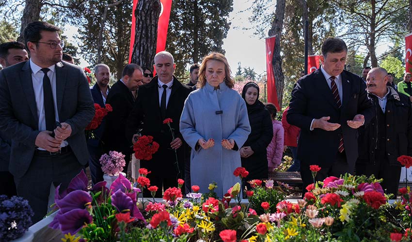 CHP’li Mutlu şehitler için yürüdü