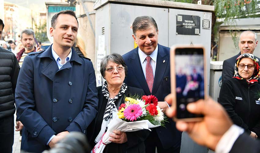 Halkın yaşadığı ekonomik sıkıntıları görmüyorlar