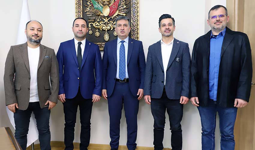 TSYD İzmir, Gençlik ve Spor İl Müdürü Murat Eskici'yi ziyaret etti