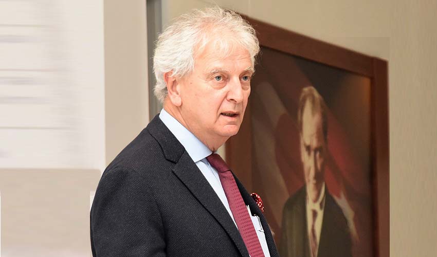 Ekonomiye Odaklanmamız Gerekiyor!