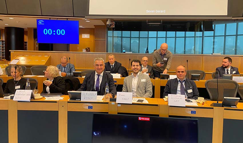 Rodoplu’ya Avrupa Parlementosu’ndan davet