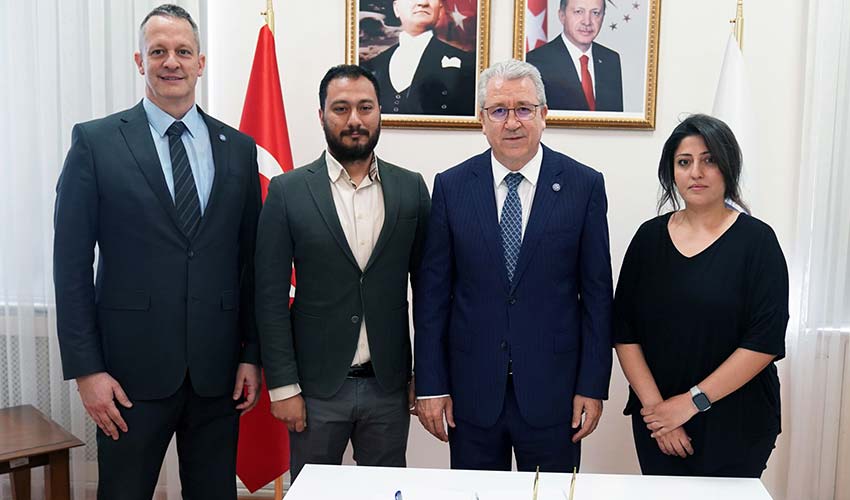 Farklı özelliklere sahip müziklerin performansa etkisini araştıracaklar