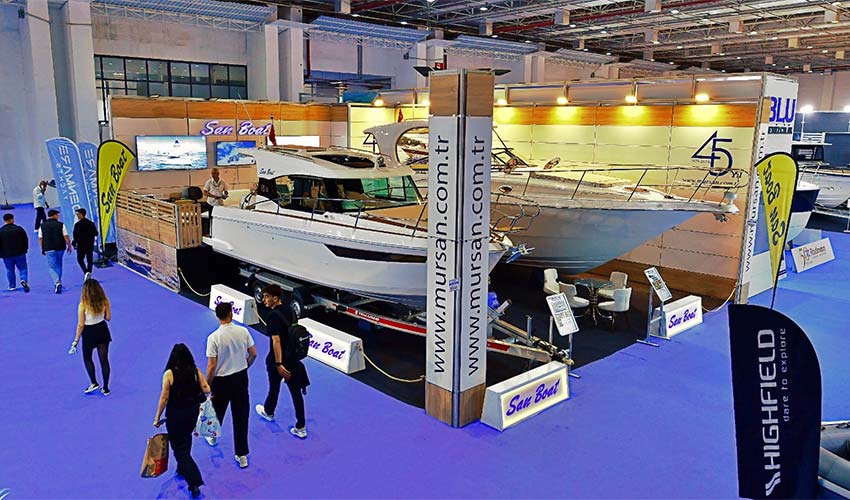 Milyonluk tekneler İzmir’de vitrine çıktı