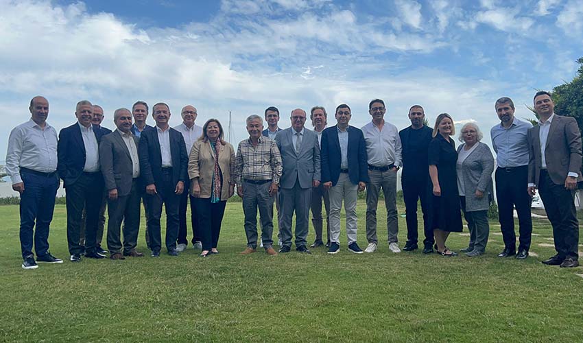 SETBİR'in Genişletilmiş Yönetim Kurulu Toplantısı, Çeşme Altın Yunus'da gerçekleşti.