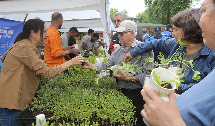 Halk ile buluşturdu