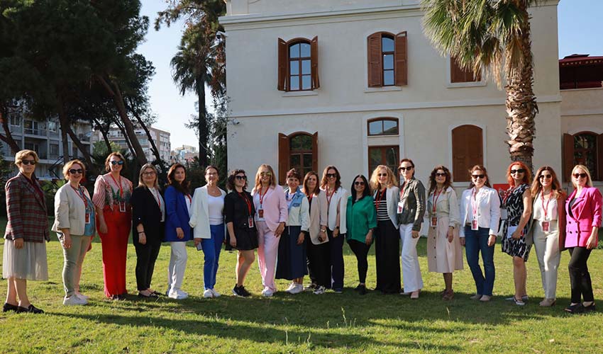 İzmirli İzmir Gibidir