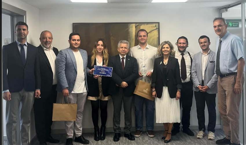 Kurgusal duruşma’dan ödülle döndüler