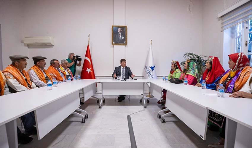 Yörüklerden renkli ziyaret