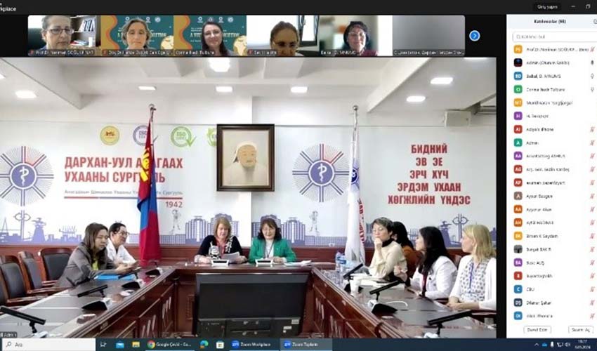 Ebelik Haftası ve Dünya Ebeler Günü kutlandı