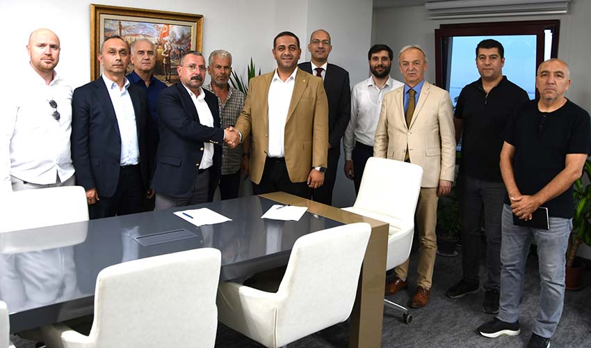 Kadrolu işçilerde toplu iş sözleşmesinde imzalar atıldı