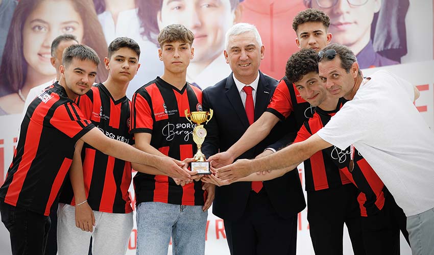 Bergama’da coşkulu 19 Mayıs