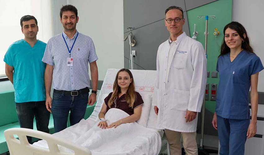 Nadir Hastalık İzmir Şehir Hastanesi’nde Tedavi Edildi