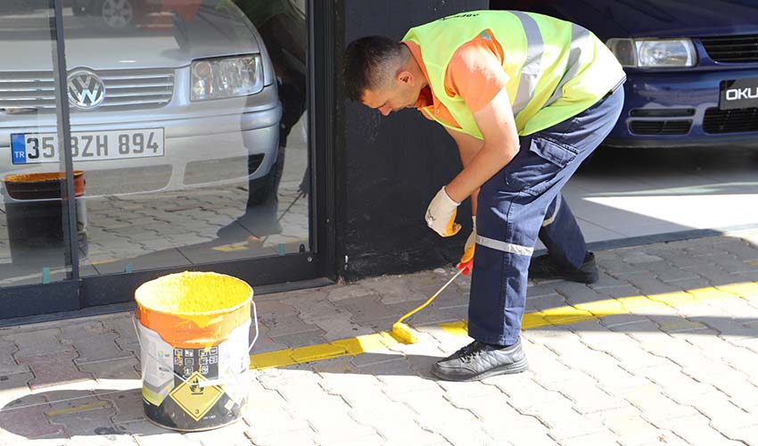 Yayalar için kaldırımlarda düzenleme
