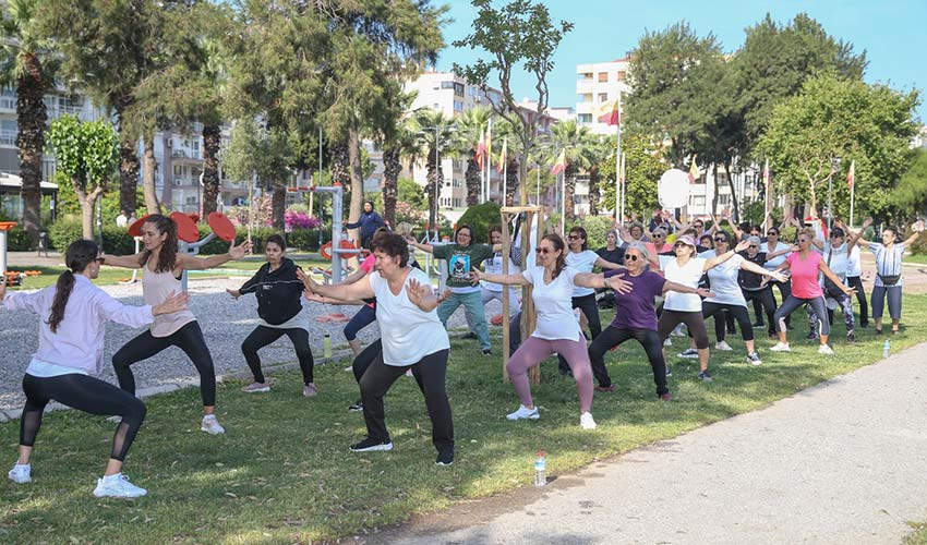 Güne açık havada sporla başladı