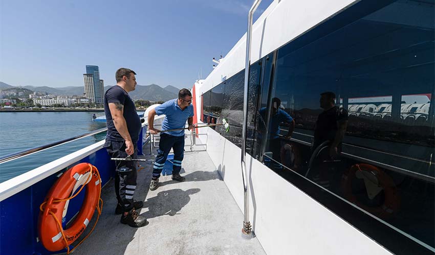 İzmir’in toplu ulaşım araçları tertemiz