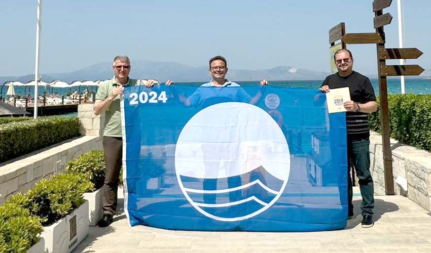 Bu yıl da Mavi Bayrağını göndere çekti