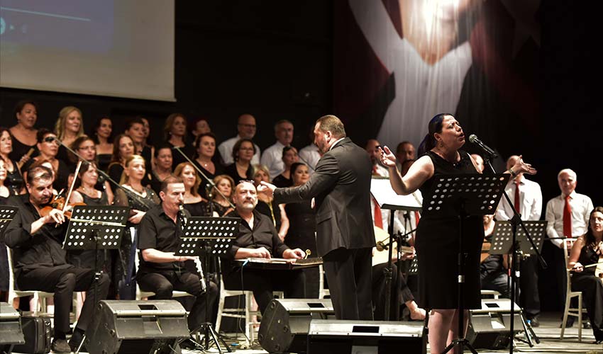 Bornova’da coşku dolu Türk Sanat Müziği Konseri
