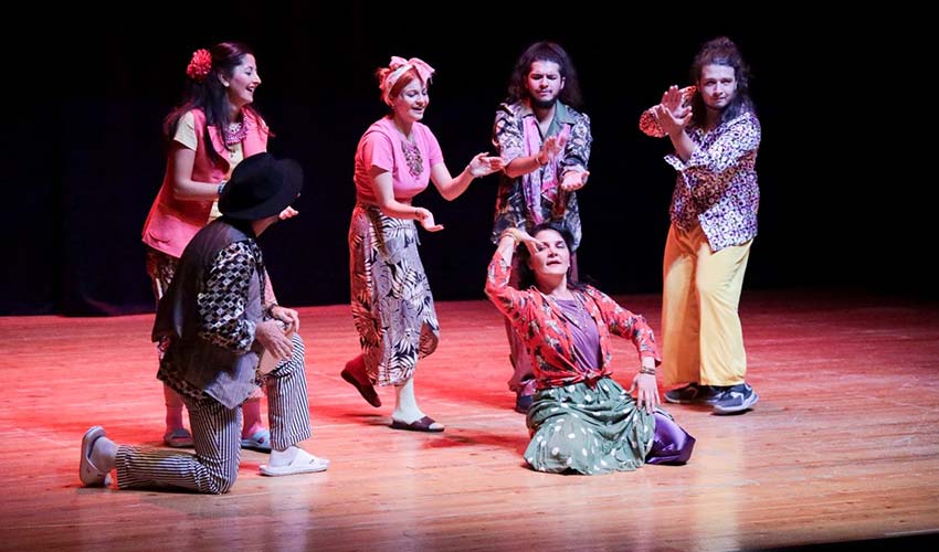 Tiyatronun yeni yıldızları yetişecek