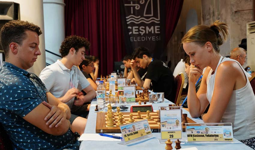 Uluslararası Açık Satranç Turnuvası başladı.