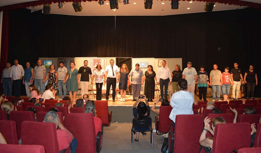 Ruh sağlığı tedavisi görenlerden tiyatro oyunu