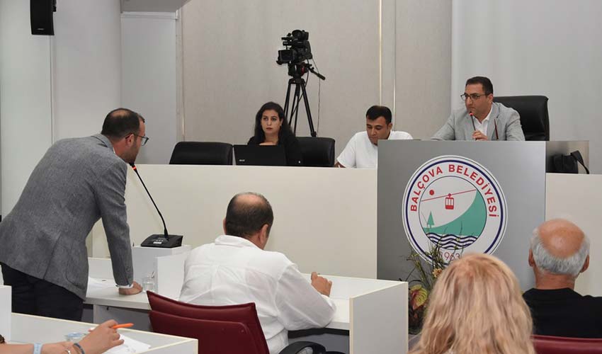 Gündem yangınlar ve Madımak Katliamı oldu