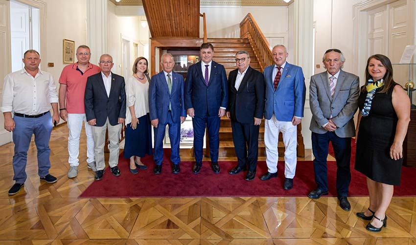 ‘‘Barınma sorununu uydu kentlerle aşarız