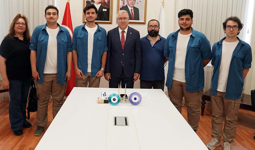 Dünyanın en büyük roketçilik yarışmasına damga vurdular