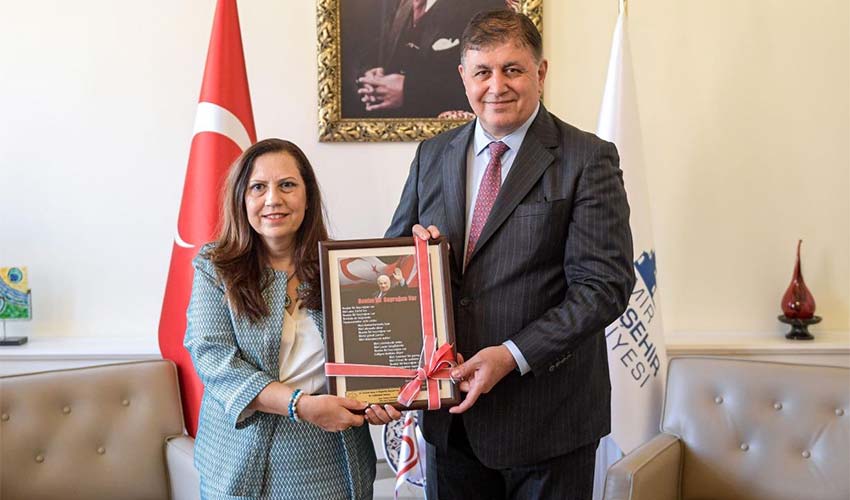 İnanıroğlu’ndan Başkan Tugay’a ziyaret