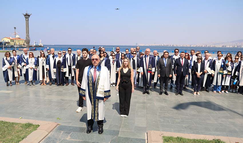 DEÜ 42'nci yaşını kutladı