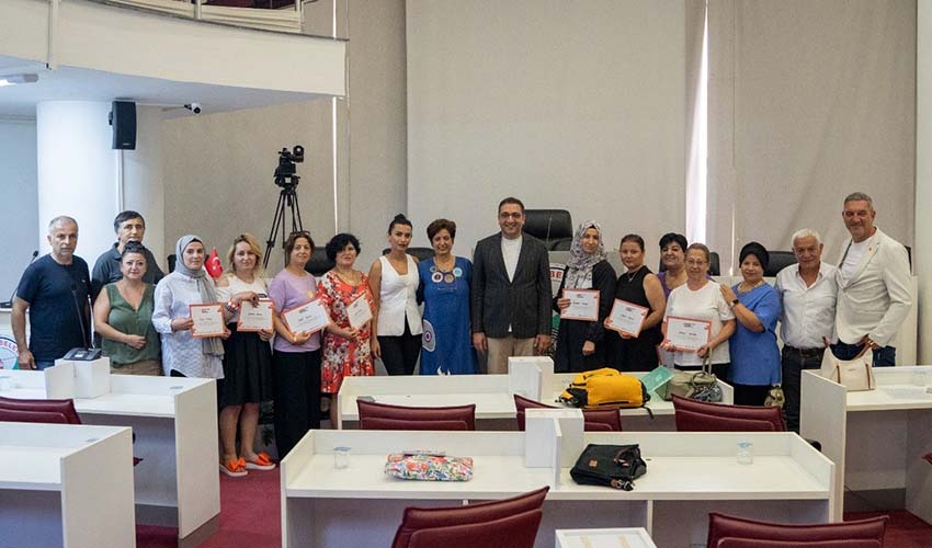 Güçlü kadınlar sertifikalarını aldı