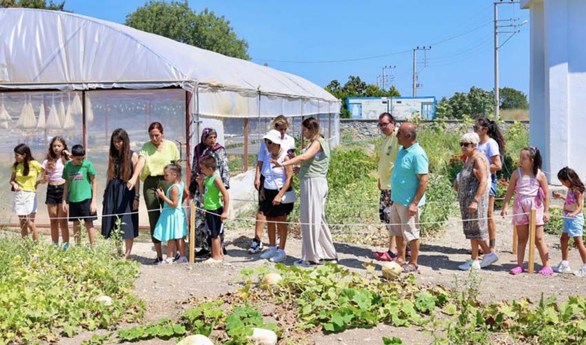 Özel gereksinimli çocuk ve gençlerle tohum ekti