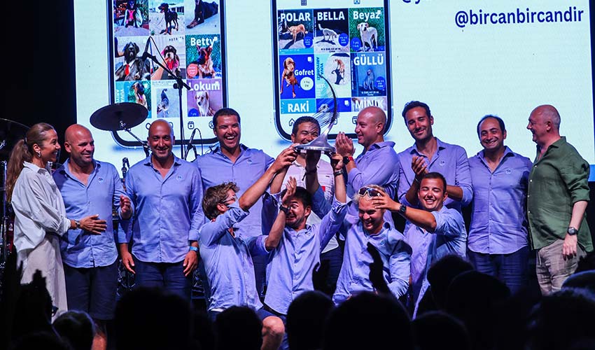 Kupayı Arkas Sailing Team Kaldırdı