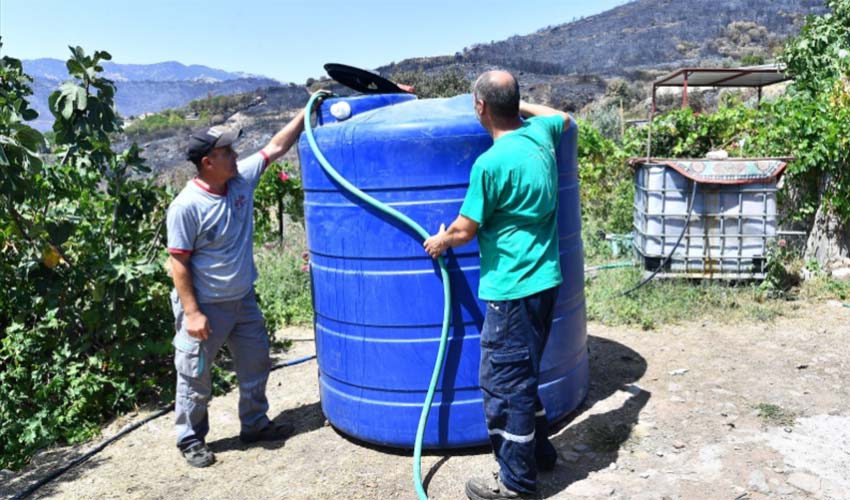 Yangından kurtarılan bahçelerde umut yeşerdi