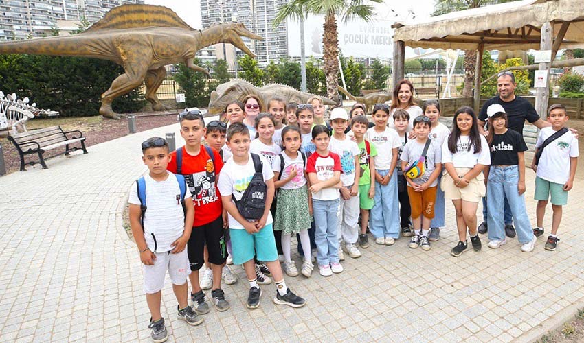 Evrensel Çocuk Merkezi’nden eğlenceli bilim atölyeleri