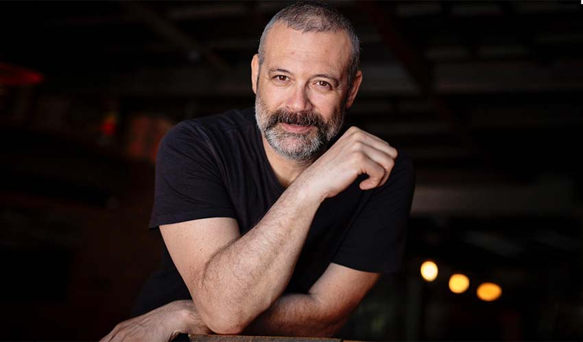 Şehir Tiyatroları’nın Genel Sanat Yönetmeni Levent Üzümcü