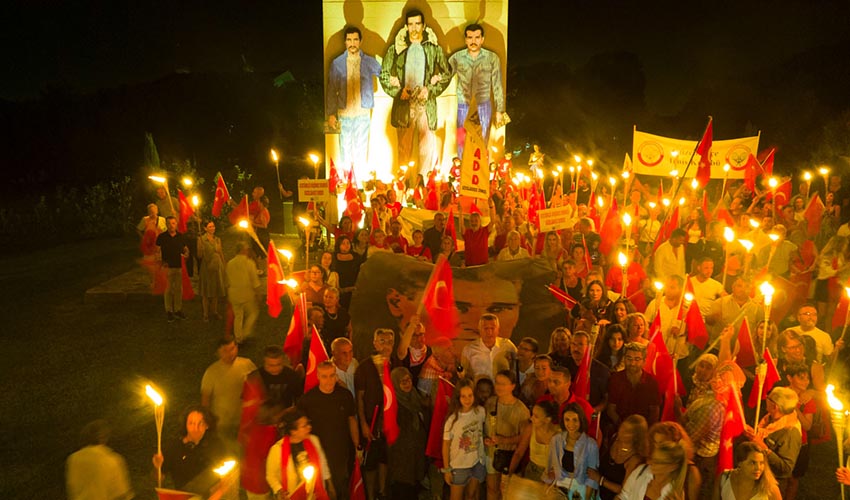 Emperyalizme Geçit Vermeyeceğiz