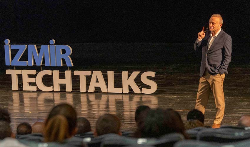 Süper akıllı toplum olmak zorundayız