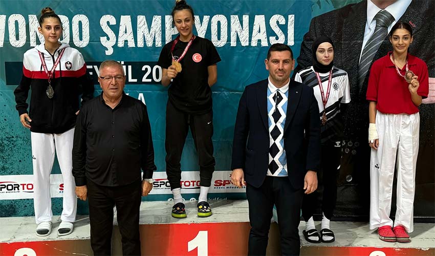 İzmirli sporcular madalyalarla döndü