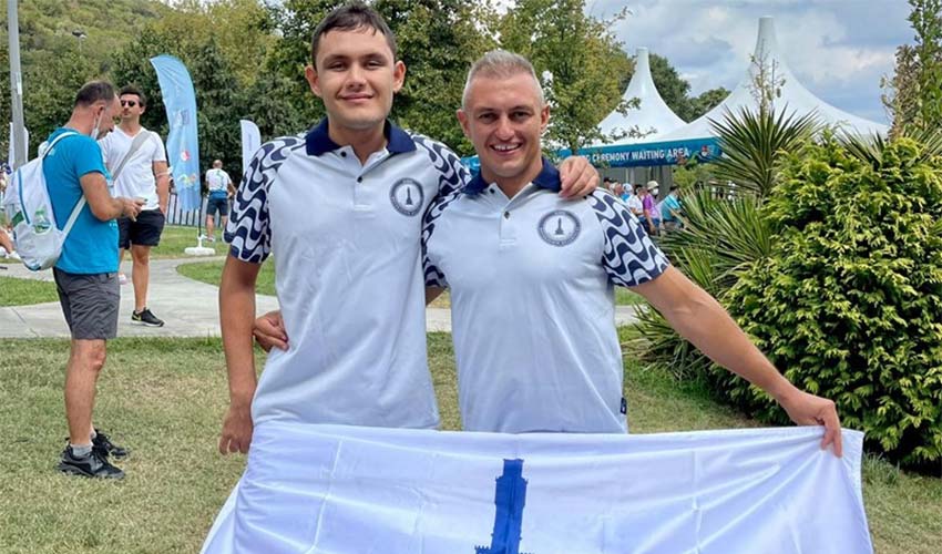 Gözünü Manş’a dikti