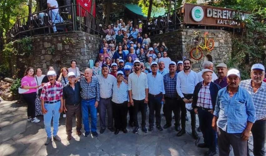 Büyükşehir’in gezileriyle İzmir’de güzel bir gün