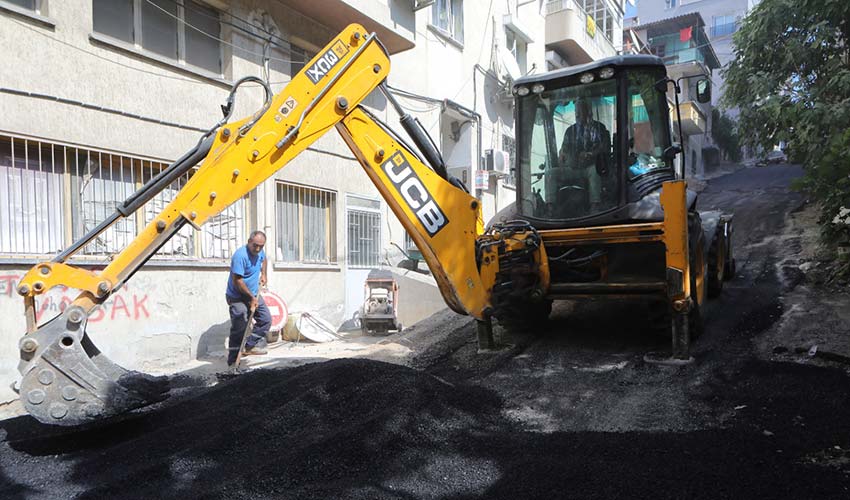 Yol yenileme seferberliği sürüyor